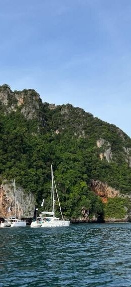 Obraz Rejs turystyczny po azjatyckich wodach