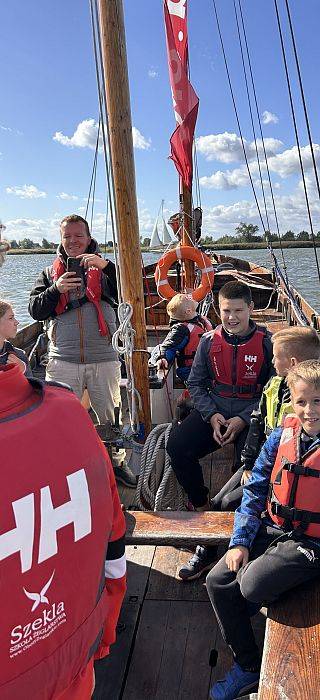 Obraz Bezpieczne żeglowanie po wodach Martwej Wisły